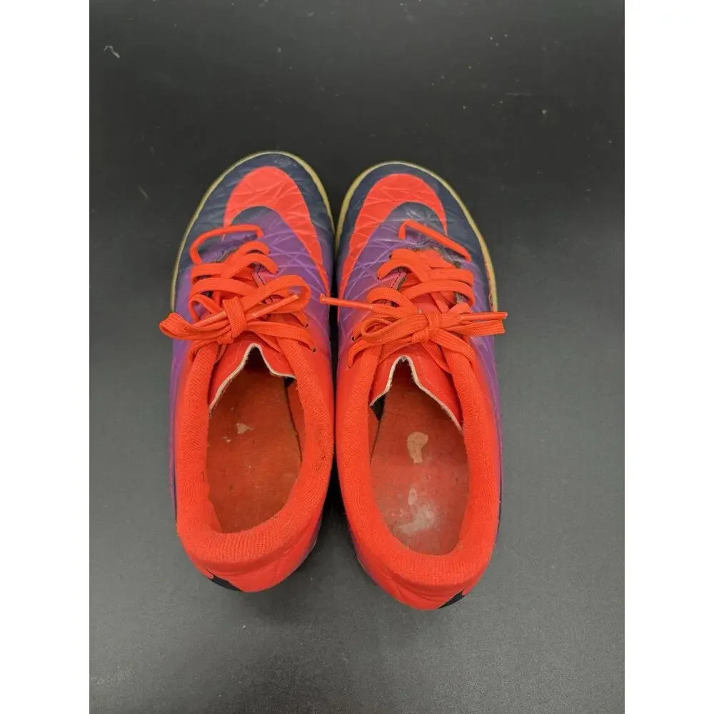 Nike Hypervenom Phelom IC Soccer Shoes Youth Size 2.5Y 749920-845